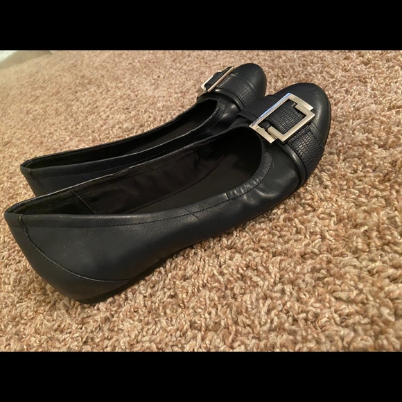 Flats - Picture 4 of 5